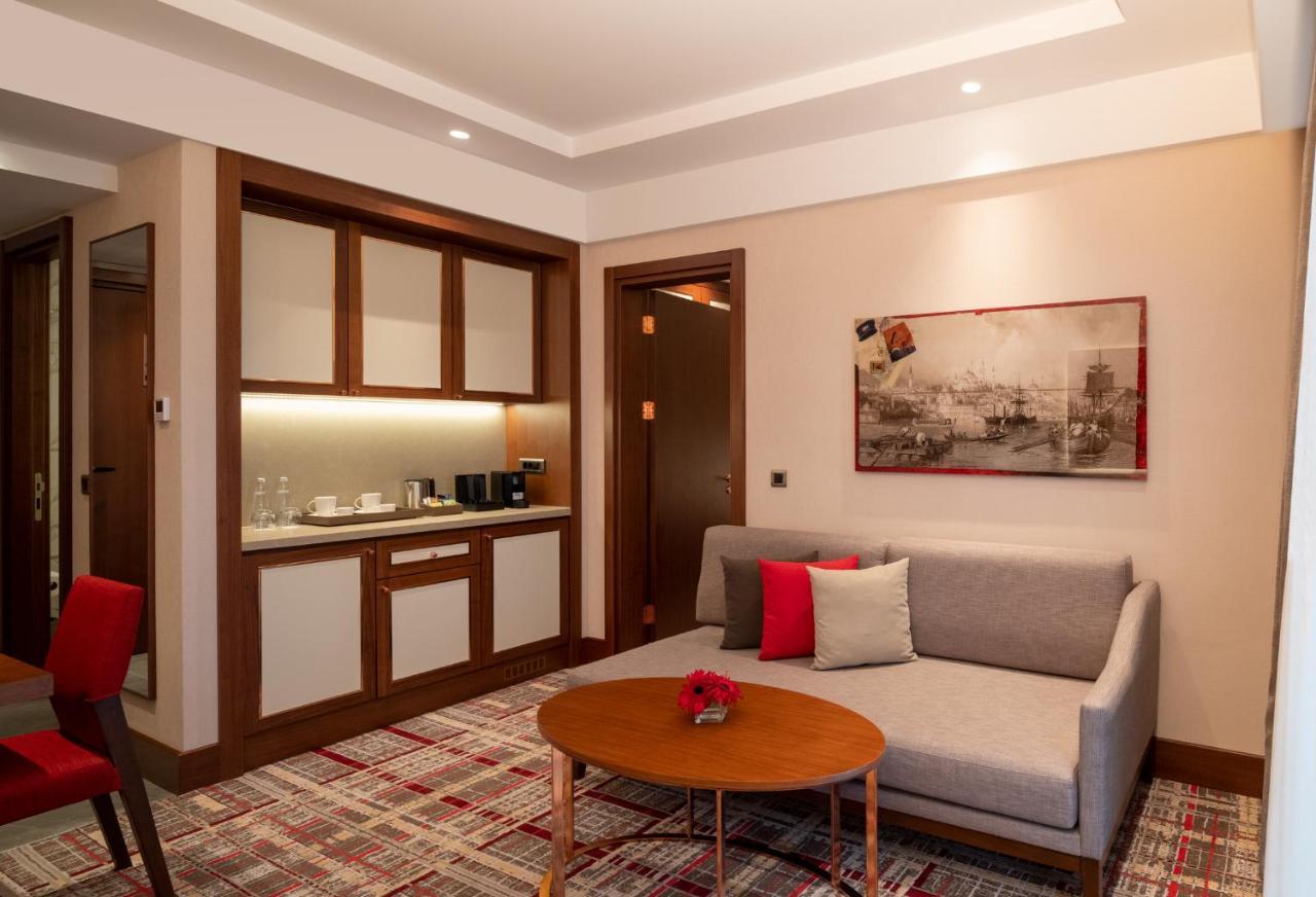Moevenpick Hotel Istanbul Asia Airport Εξωτερικό φωτογραφία A suite at the hotel